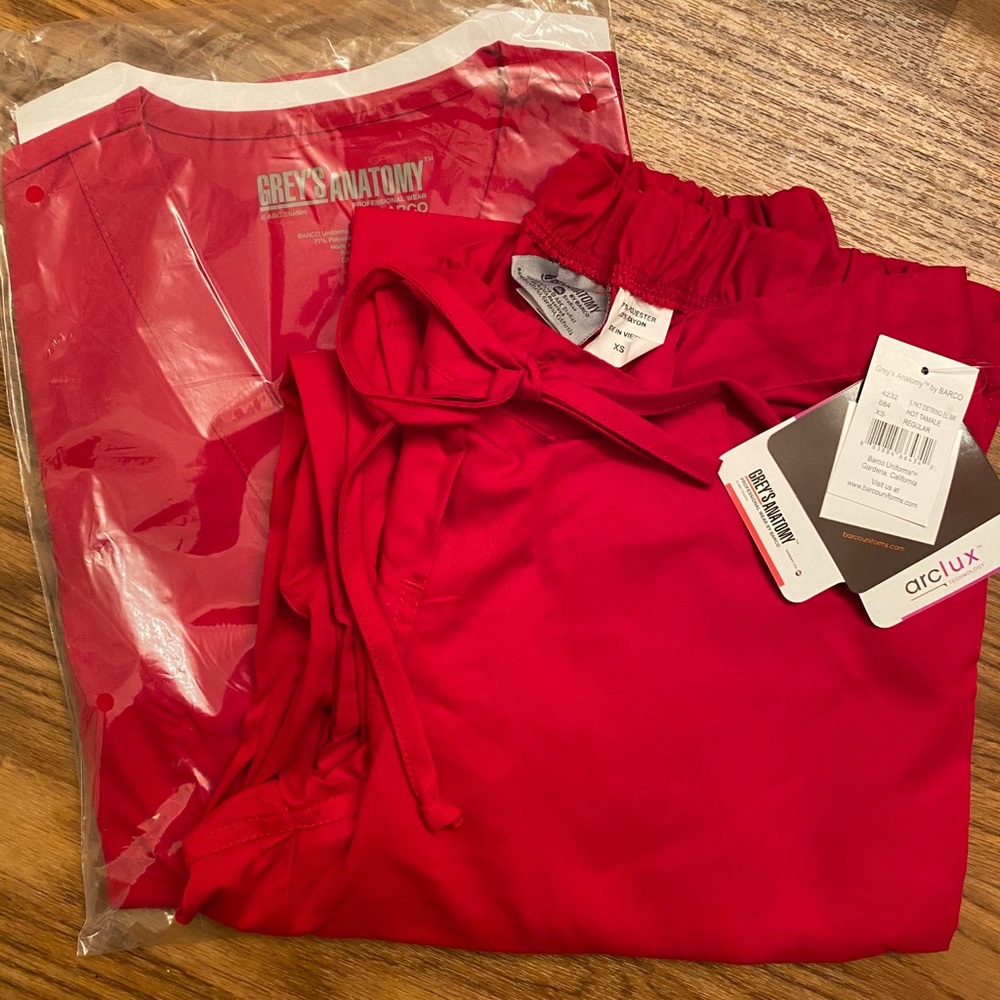 Grey’s Anatomy Scrub Set- NWT